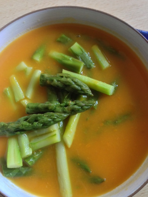 Pumpkin soup with the remaining asparagus from lunch