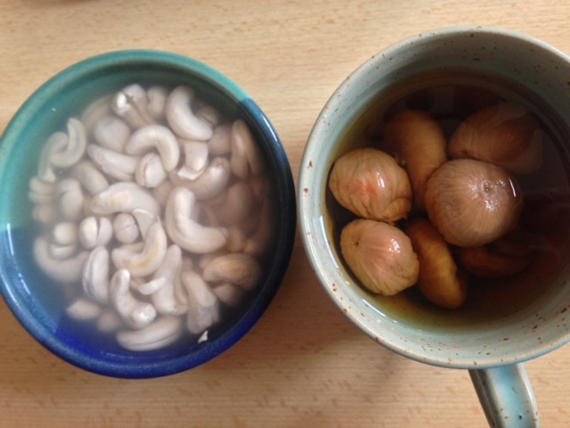 soaked figs and soaked cashew nuts