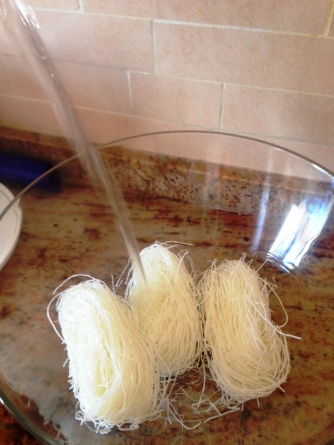 Glass noodles with boiling water
